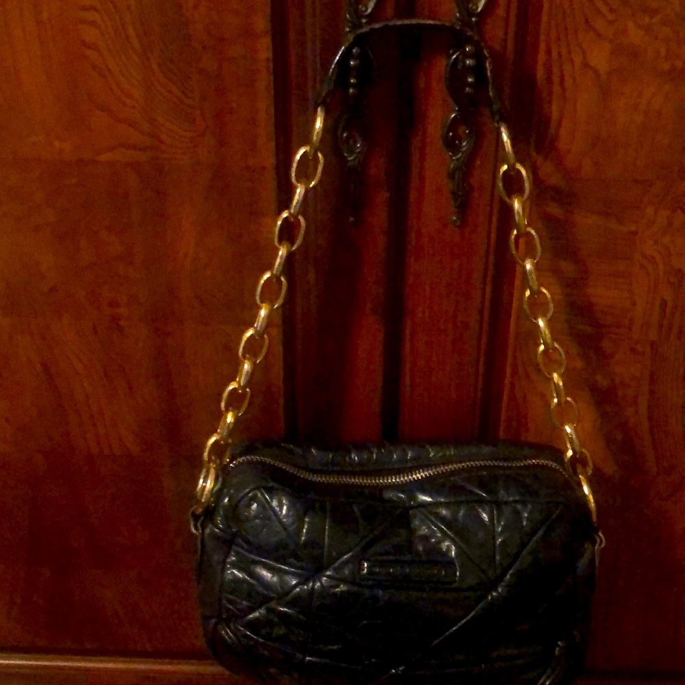 Sexy black vintage Marc Jacobs genuine leather bag with gold link strap